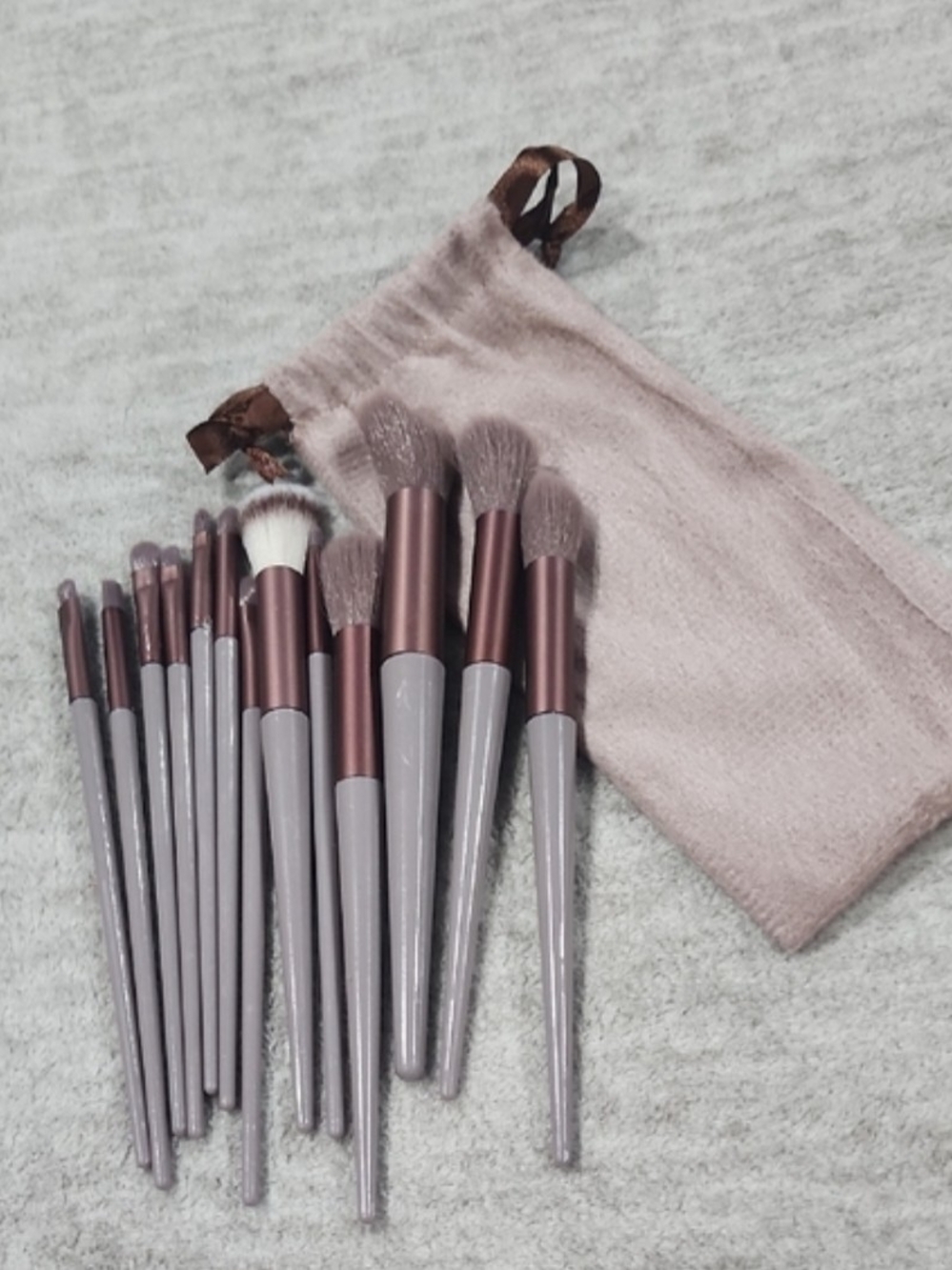 Makeup Brush Set with Soft Pink Pouch - 13-Piece Blush Gray & Rose Gold Brushes